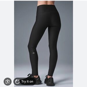 ALO Yoga Full Length Airlift Leggings Black XS